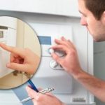 Gudrs santehniķis ir ierosinājis atjautīgu triku: kā maksāt mazāk par