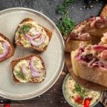 Izgatavojiet uzreiz dubultu partiju: recepte uzkodu pagatavošanai, kas pazūd no galda vienā mirklī. Izgatavojiet uzreiz dubultu partiju: recepte uzkodu pagatavošanai, kas pazūd no