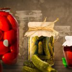 Cik gadu jūs varat saglabāt konservus: ārsts pastāstīja, kad un ko nevajadzētu ēst Cik gadu jūs varat saglabāt konservus: ārsts pastāstīja, kad un