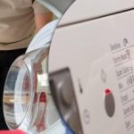 Jūs noteikti to darāt nepareizi: kā pareizi mazgāt drēbes, lai tās nesabojātu? Jūs noteikti to darāt nepareizi: kā pareizi mazgāt drēbes, lai