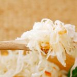 Skābēti kāposti katrai dienai: dietologi ir atklājuši visas tās noderīgās un negatīvās īpašības. Skābēti kāposti katrai dienai: dietologi ir atklājuši visas tās noderīgās